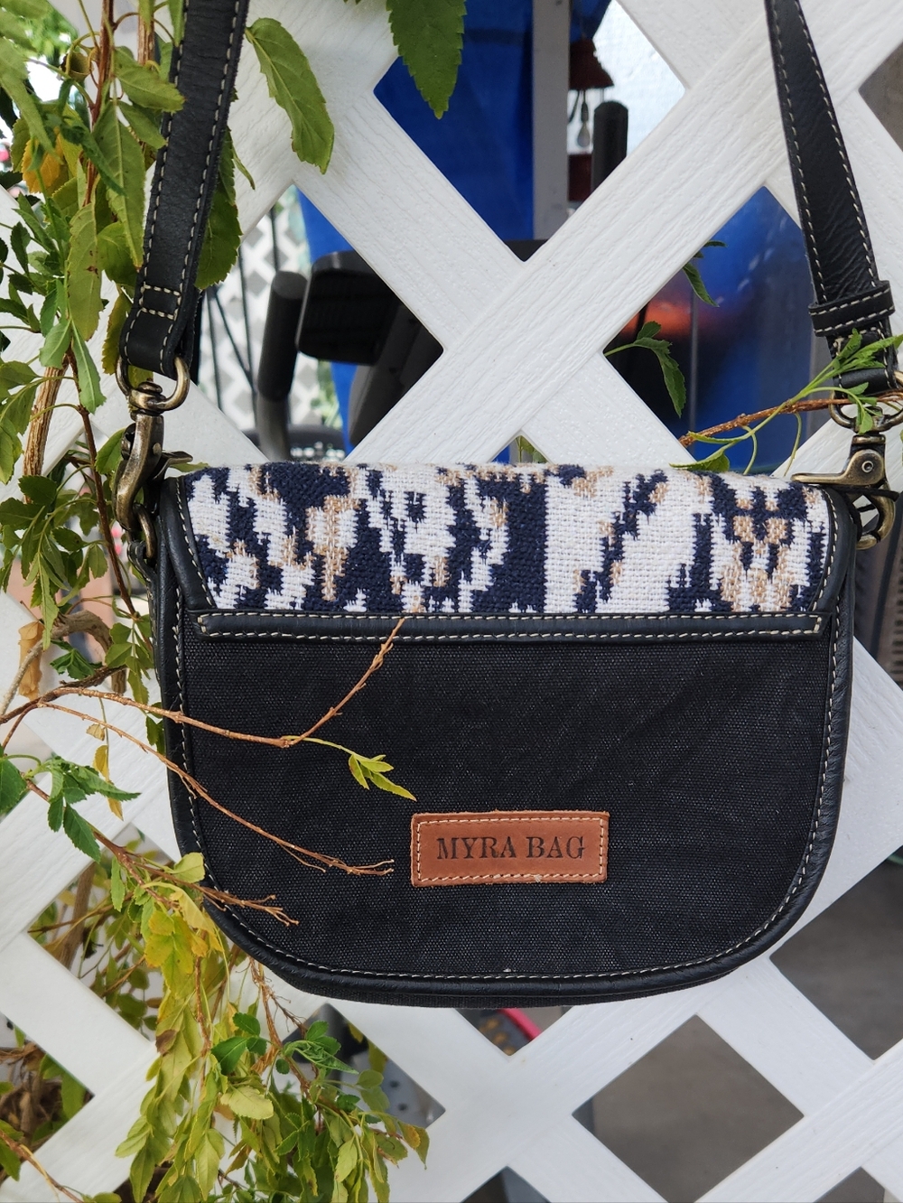 Myra: Jenson Bluff Small Crossbody - Picture 6 of 8